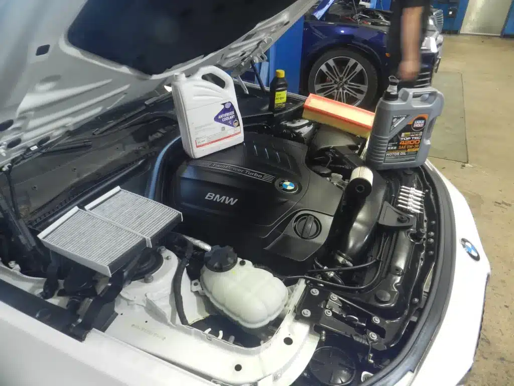 Signs Your BMW Needs an Oil Change at Hollywood, FL